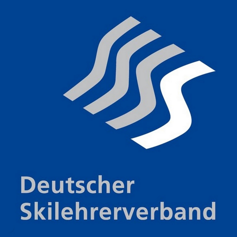 Logo des Deutschen Skilehrerverbandes vor blauem Hintergrund.
